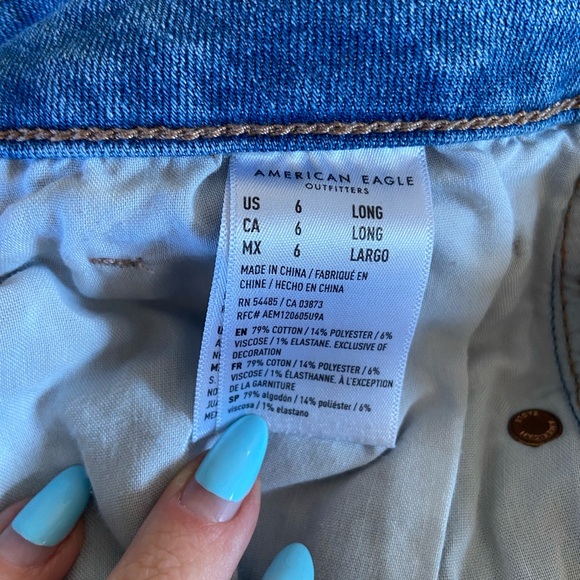 American Eagle Stretch Mom Jean Long - Picture 4 of 5